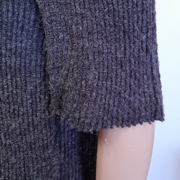 3/$20 Zara Oversized Ribbed Knit Short Sleeve Sweater Grey Raw Hem Drop Shoulder - Picture 8 of 11